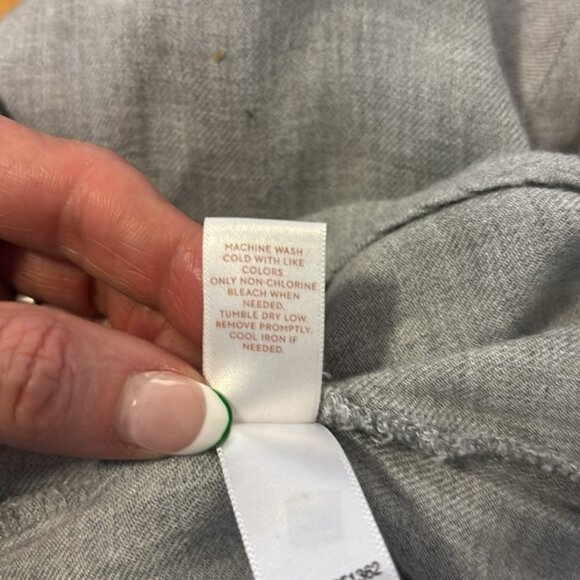 LAUREN CONRAD BELL SLEEVES W/ EMBROIDERED SHOULDERS SLIT BACK  XS SMALL GRAY - Picture 10 of 10